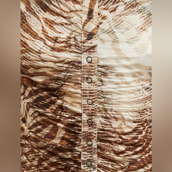 NWT Guess Milana shirred top - Picture 6 of 9